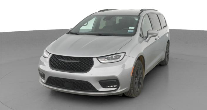 2021 Chrysler Pacifica Touring L -
                Hebron, OH