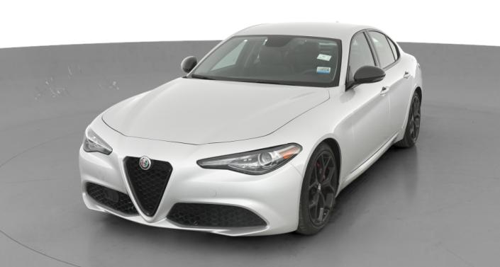 2019 Alfa Romeo Giulia Base -
                Lorain, OH