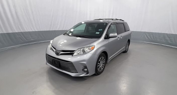 2018 Toyota Sienna XLE Premium -
                Akron, NY