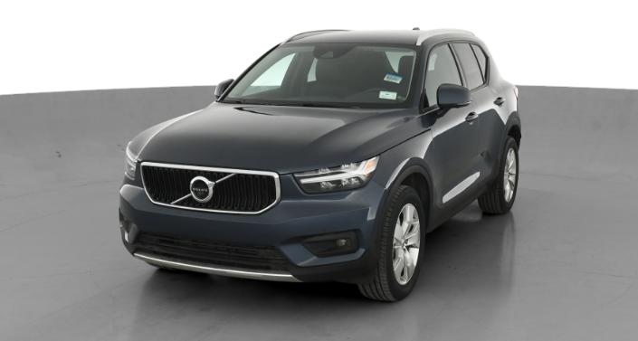 2022 Volvo XC40 T4 Momentum -
                Lorain, OH