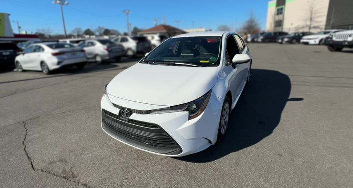 2024 Toyota Corolla LE Hero Image