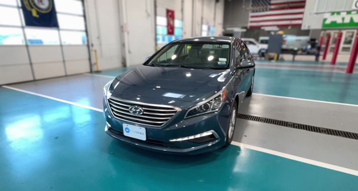 Thumbnail: 2015 Hyundai Sonata - 1