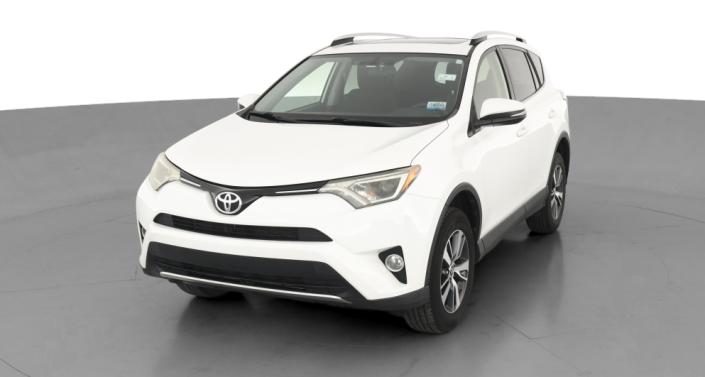 2016 Toyota RAV4 XLE Hero Image