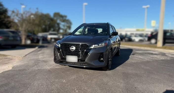 2024 Nissan Kicks SR Hero Image