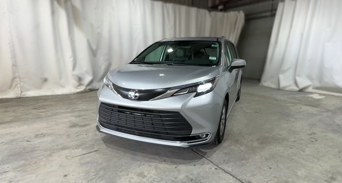 2024 Toyota Sienna XLE -
                Houston, TX