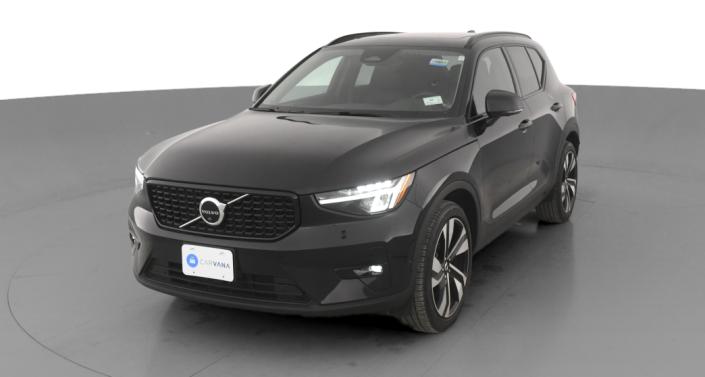 2023 Volvo XC40 B5 Plus -
                Indianapolis, IN