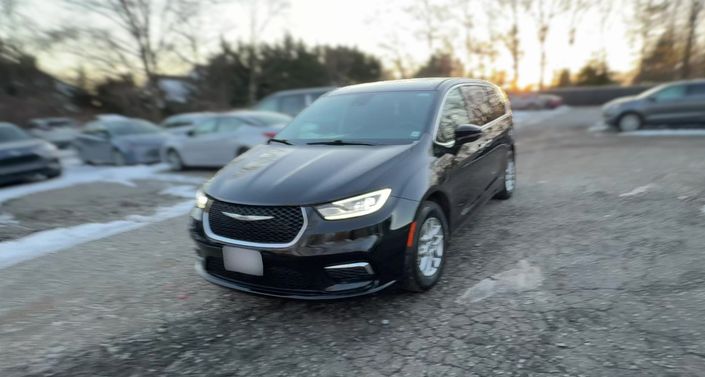 2024 Chrysler Pacifica Touring L -
                Yaphank, NY