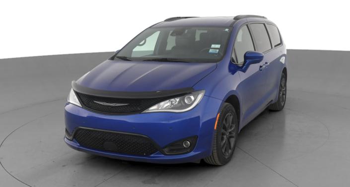 2020 Chrysler Pacifica Launch Edition -
                Hebron, OH