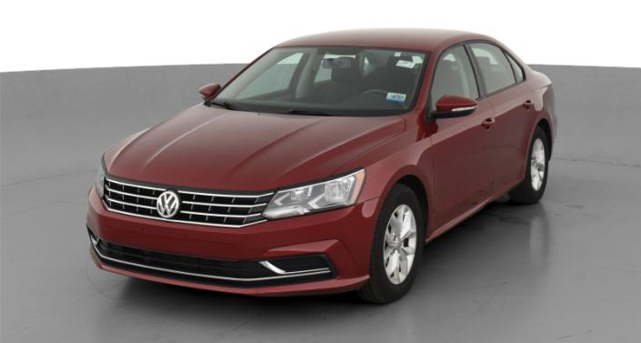 2018 Volkswagen Passat 2.0T Hero Image