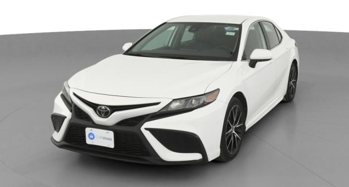 2022 Toyota Camry SE Hero Image