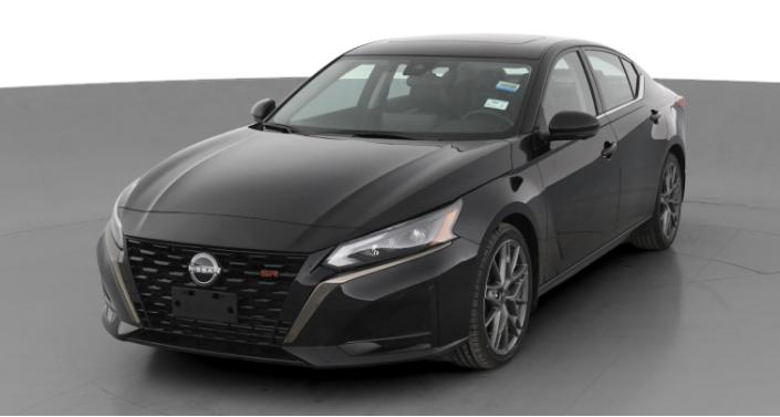 2023 Nissan Altima SR Hero Image