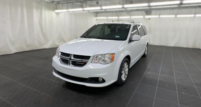 2018 Dodge Grand Caravan SXT Hero Image