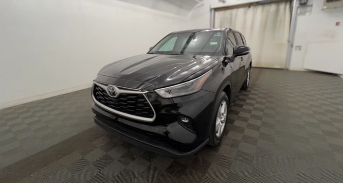 2023 Toyota Highlander LE -
                Framingham, MA