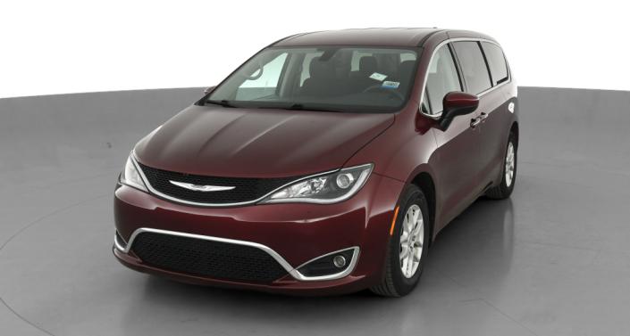 2017 Chrysler Pacifica Touring Plus -
                Lorain, OH