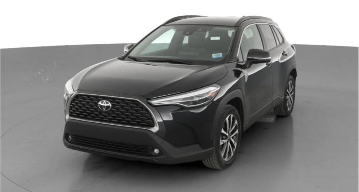 2022 Toyota Corolla Cross XLE -
                Lorain, OH