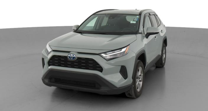 2022 Toyota RAV4 XLE Hero Image