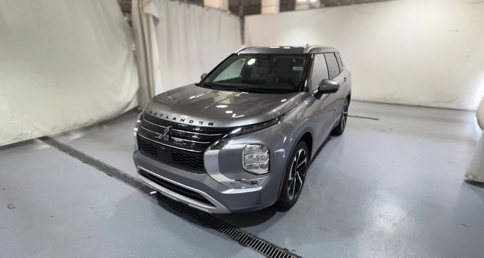 2024 Mitsubishi Outlander SEL Hero Image