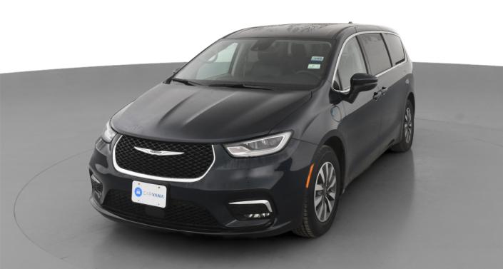 2023 Chrysler Pacifica Hybrid Touring L Hero Image