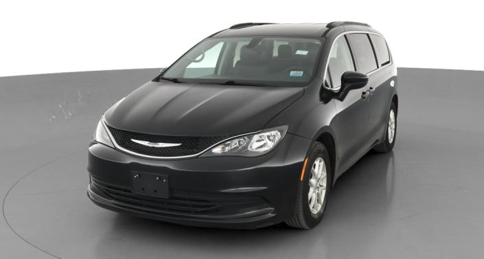 2020 Chrysler Voyager LXi -
                Lorain, OH