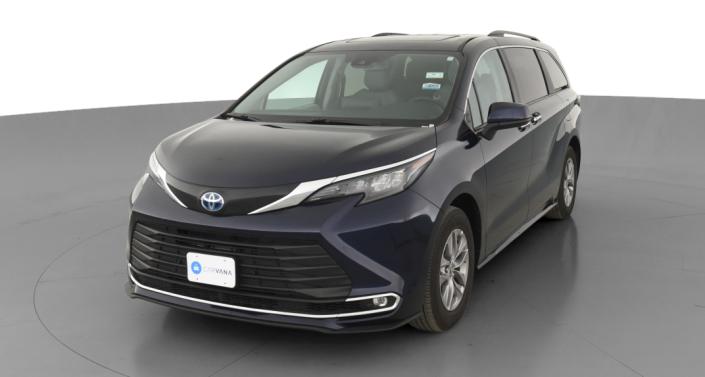 2024 Toyota Sienna XLE Hero Image