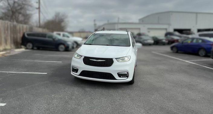 2022 Chrysler Pacifica Touring L -
                Bessemer, AL