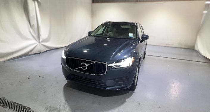 2018 Volvo XC60 T5 Momentum Hero Image