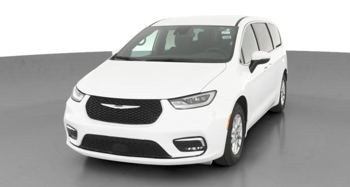 2023 Chrysler Pacifica Touring -
                Rocklin, CA