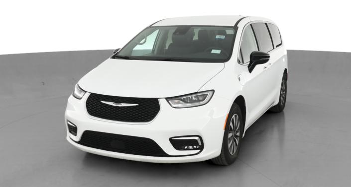 2024 Chrysler Pacifica Hybrid Select -
                Lorain, OH