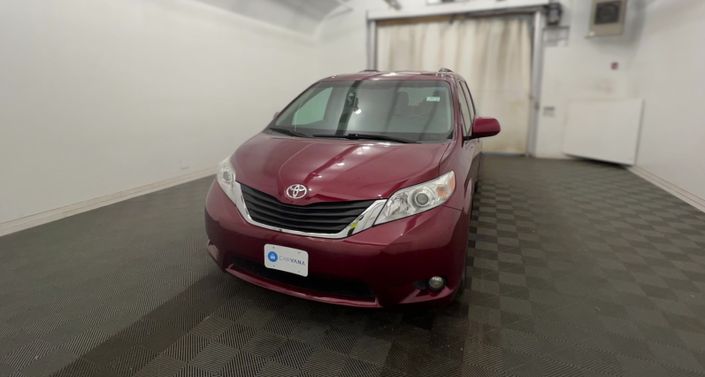 2015 Toyota Sienna LE -
                Framingham, MA