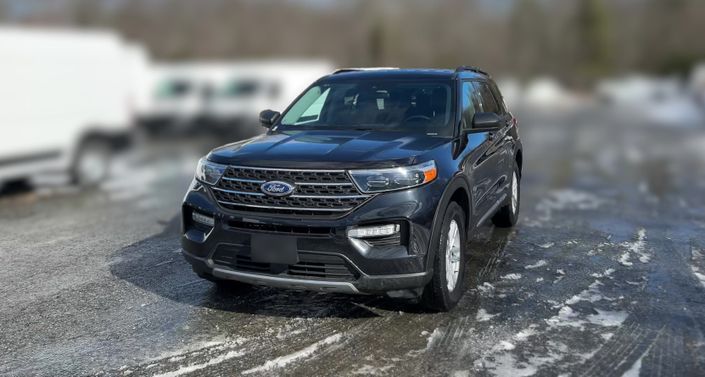 2024 Ford Explorer XLT Hero Image