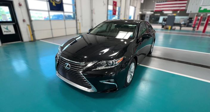 Thumbnail: 2016 Lexus ES - 1