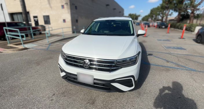 2024 Volkswagen Tiguan SE -
                Montebello, CA