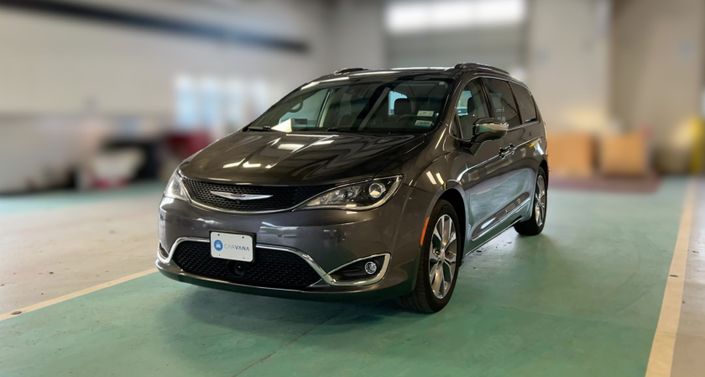 2018 Chrysler Pacifica Limited -
                Fairview, OR