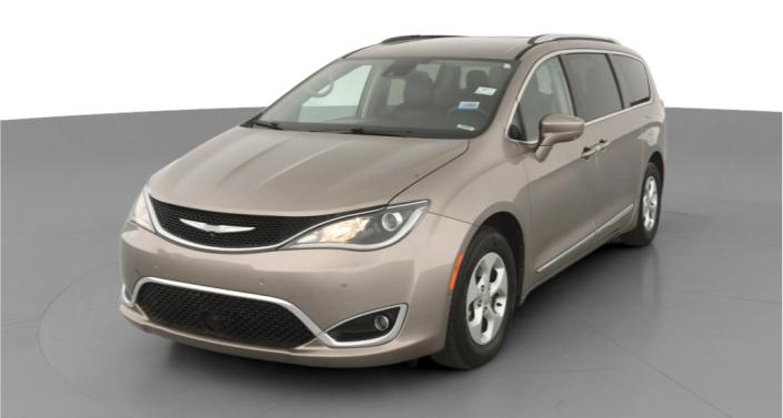 2017 Chrysler Pacifica  Hero Image