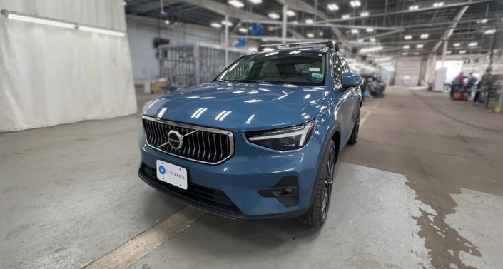 2023 Volvo XC40 B5 Ultimate -
                Kansas City, MO