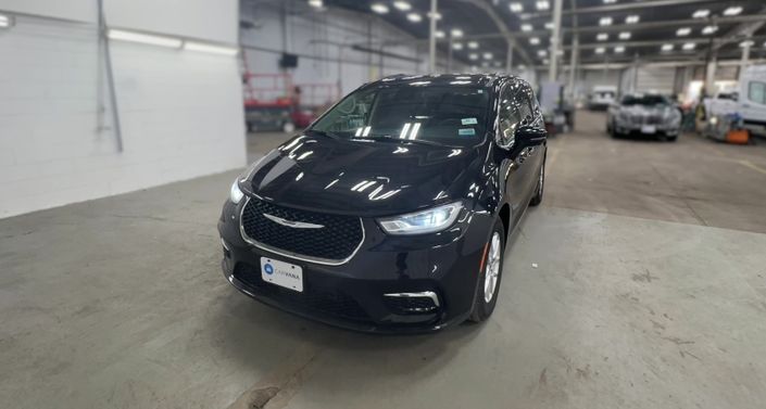 2022 Chrysler Pacifica Touring L -
                Kansas City, MO