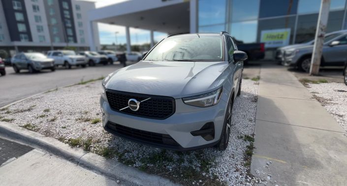 2024 Volvo XC40 B5 Core -
                Haines City, FL