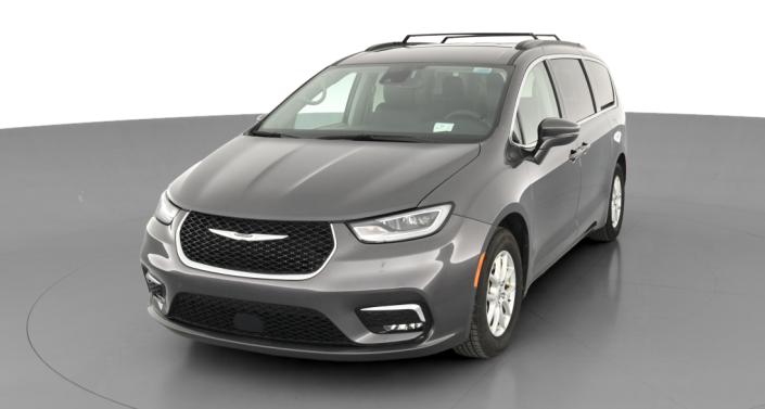 2022 Chrysler Pacifica Touring L Hero Image