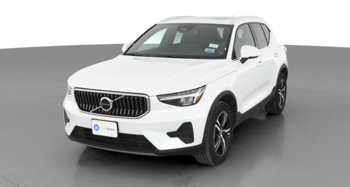 2024 Volvo XC40 B5 Core Hero Image