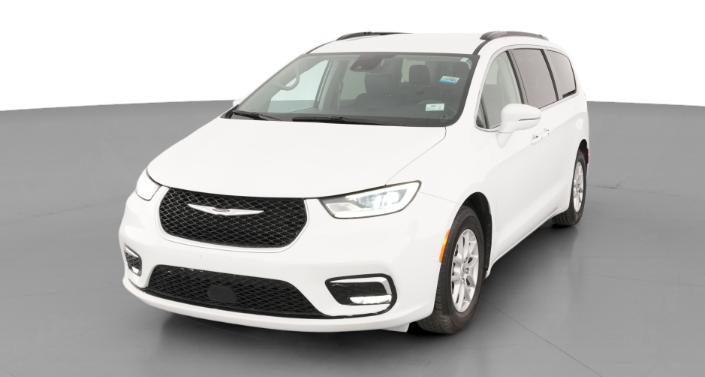 2022 Chrysler Pacifica Touring L Hero Image