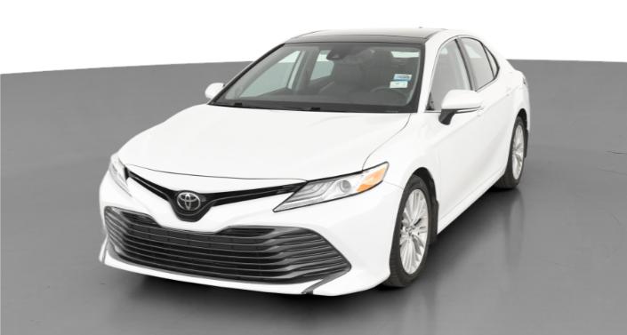 2019 Toyota Camry XLE -
                Auburn, GA