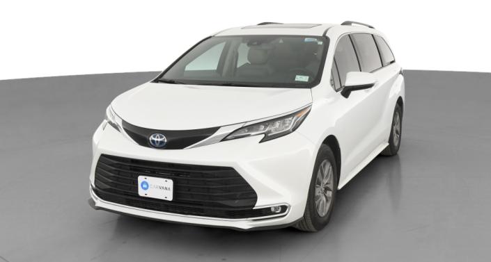 2022 Toyota Sienna XLE -
                Wheatland, OK