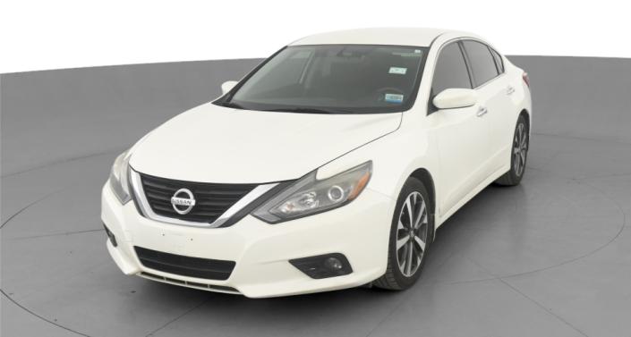 2017 Nissan Altima SR -
                Hebron, OH