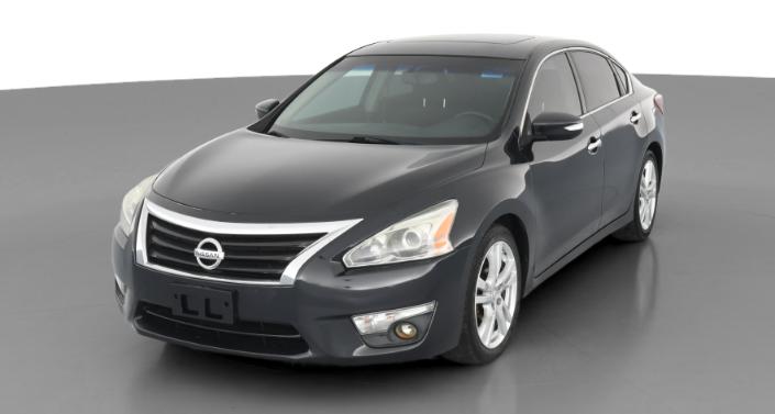 2013 Nissan Altima SV Hero Image