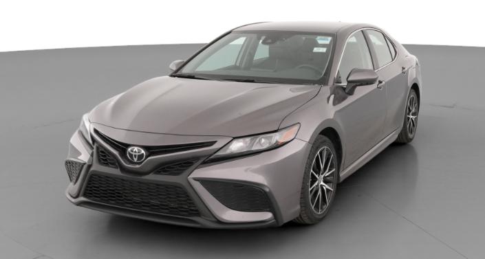 2024 Toyota Camry SE Hero Image