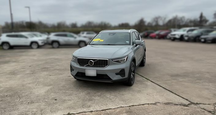 2024 Volvo XC40 B5 Core -
                Houston, TX