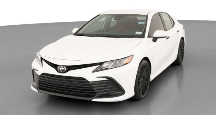 2021 Toyota Camry LE Hero Image