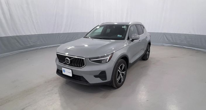 2024 Volvo XC40 B5 Core -
                Akron, NY