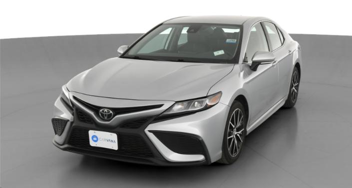 2024 Toyota Camry SE Hero Image