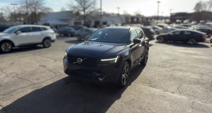 2024 Volvo XC40 B5 Core -
                Atlanta, GA